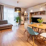 The Royal Lux Residences 公寓