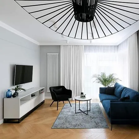 The Royal Lux Residences 公寓 *