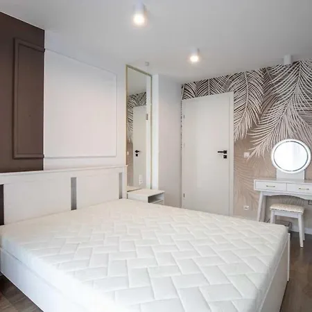 公寓 The Royal Lux Residences *